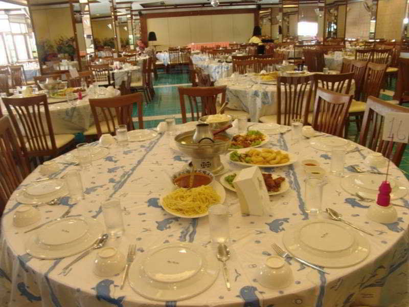 Phi Phi Hotel Extérieur photo