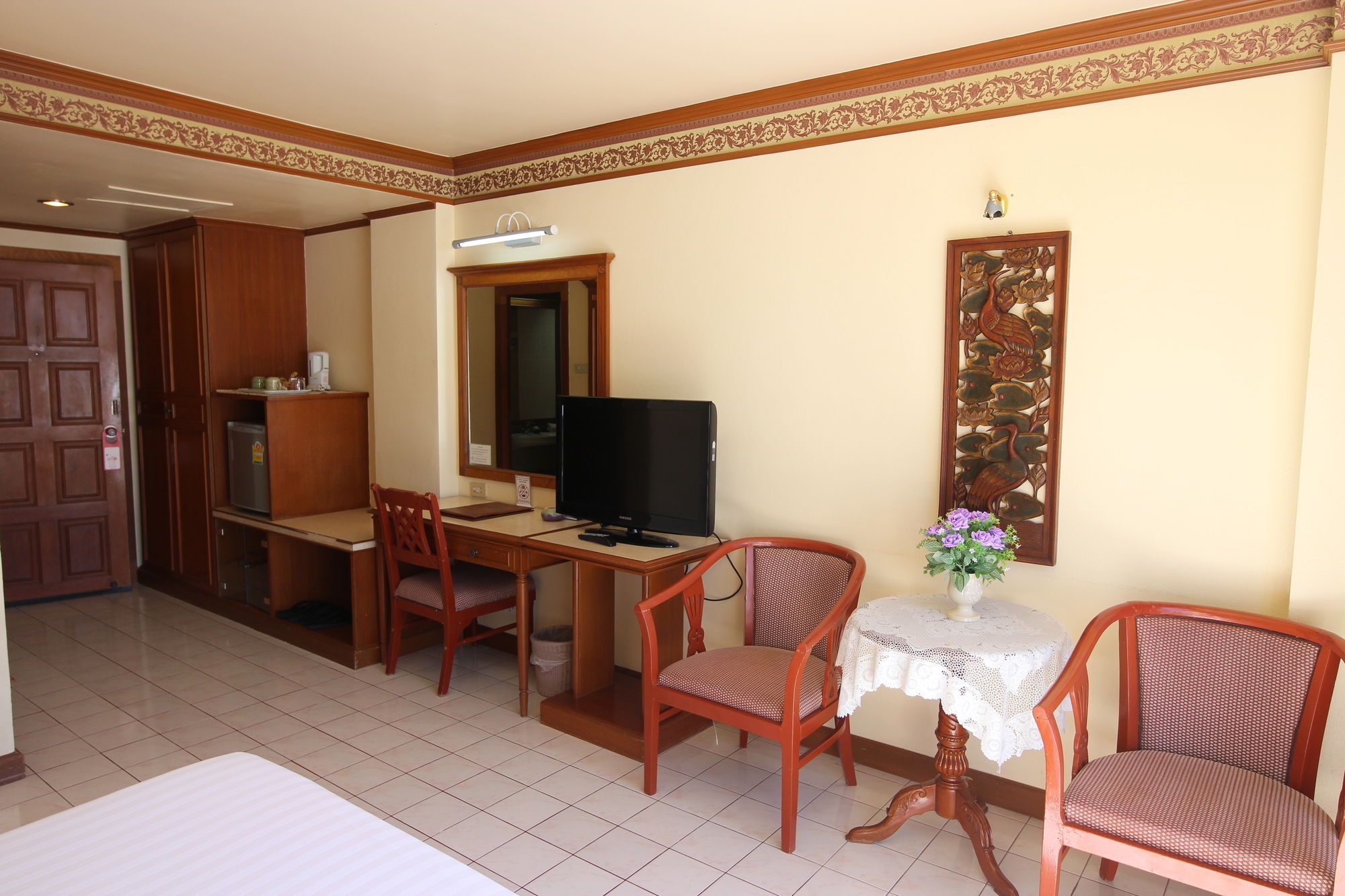 Phi Phi Hotel Extérieur photo