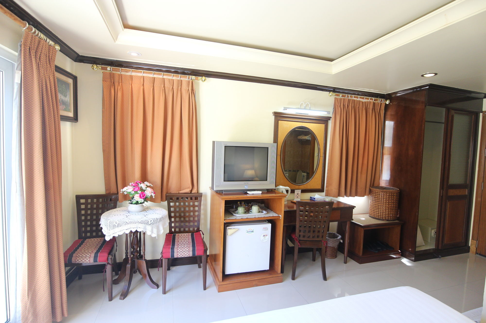 Phi Phi Hotel Extérieur photo